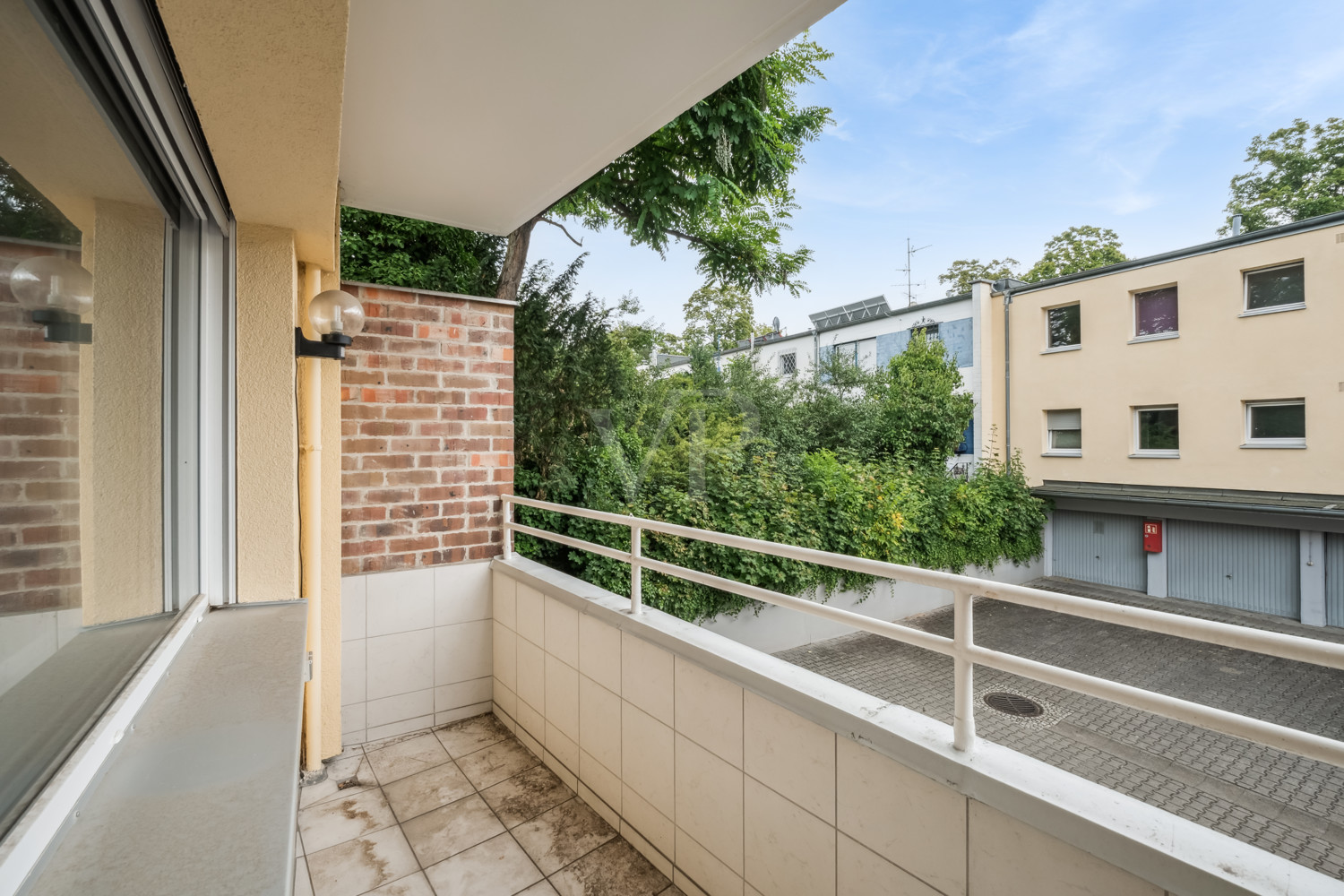 Loggia & Blick