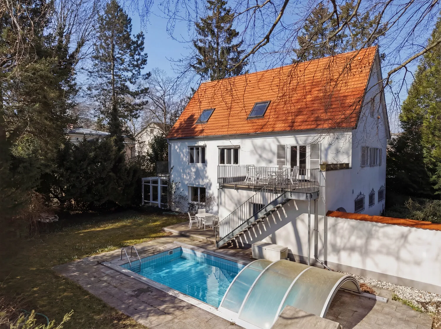 Garten mit Pool