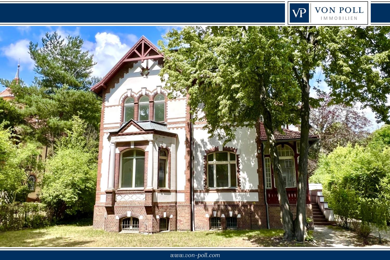 Lichtdurchflutete, charmante Maisonettewohnung in wunderschöner Altbauvilla im Herzen von Zehlendorf