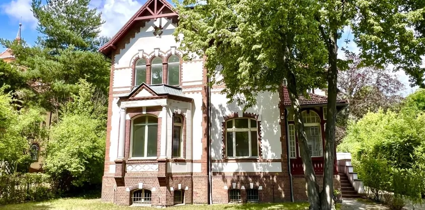 von Poll Immobilien GmbH