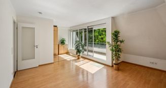 von_poll_real_estate_property_25331030_image_0