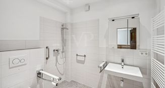 von_poll_real_estate_property_25213015_image_7