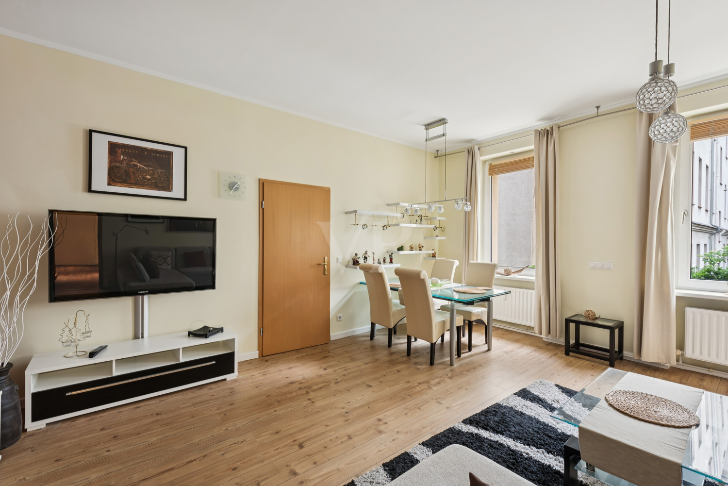 Schöne möblierte 2 Zimmer Wohnung in zentraler Schöneberger Lage