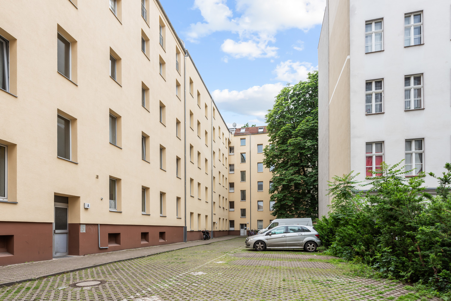 Schöne möblierte 2 Zimmer Wohnung in zentraler Schöneberger Lage