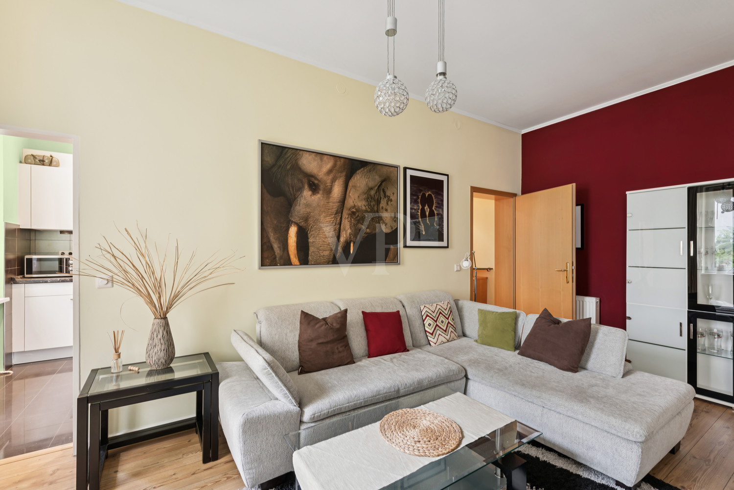 Schöne möblierte 2 Zimmer Wohnung in zentraler Schöneberger Lage