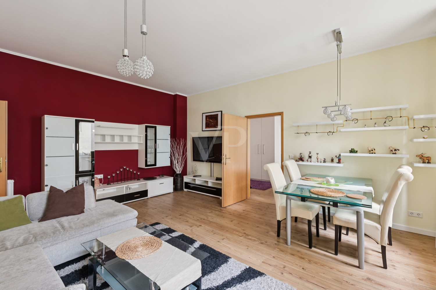Schöne möblierte 2 Zimmer Wohnung in zentraler Schöneberger Lage