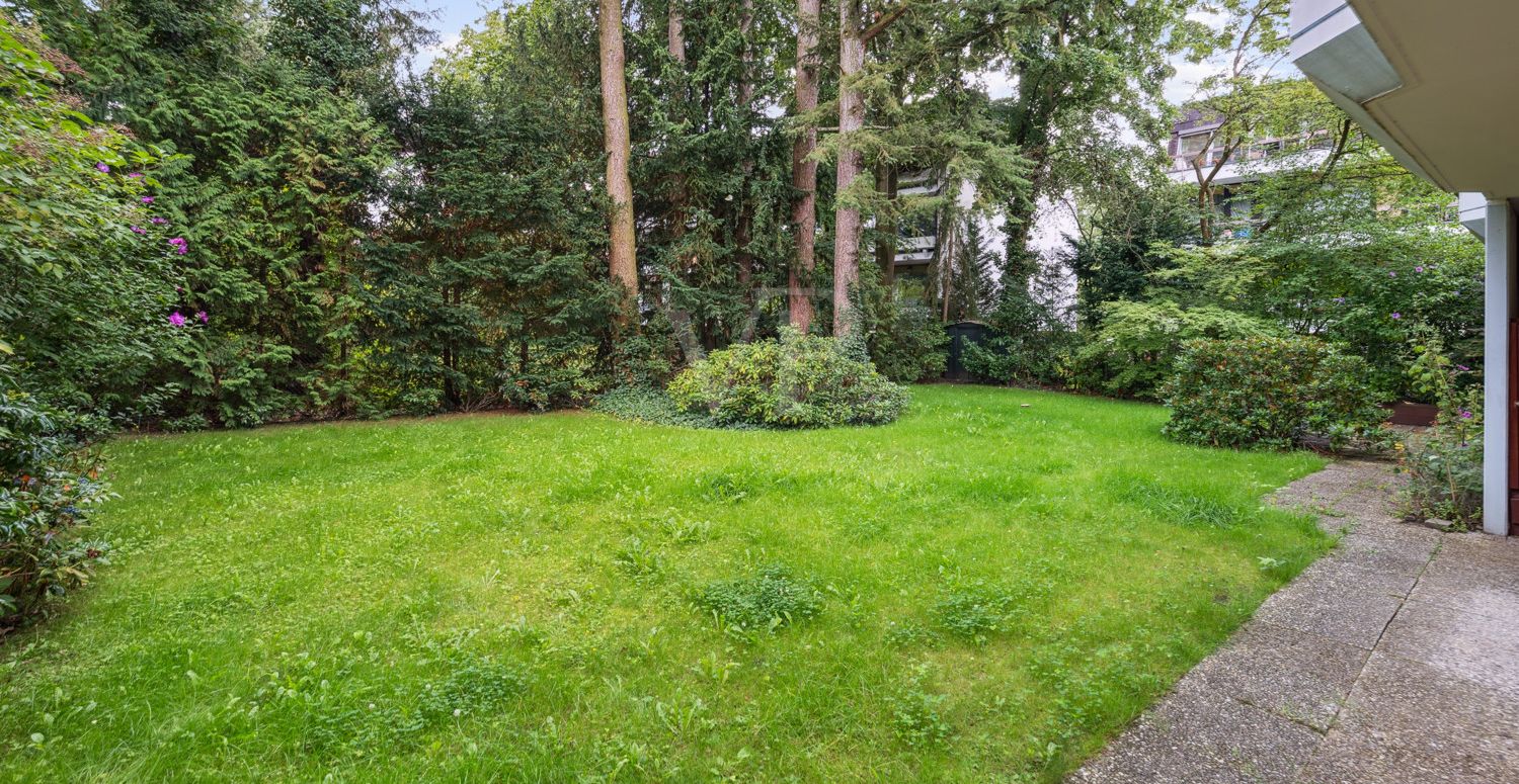 Großzügige 1-Zimmer-Erdgeschosswohnung mit Süd-Ost-Terrasse und herrlichem Blick in den Garten