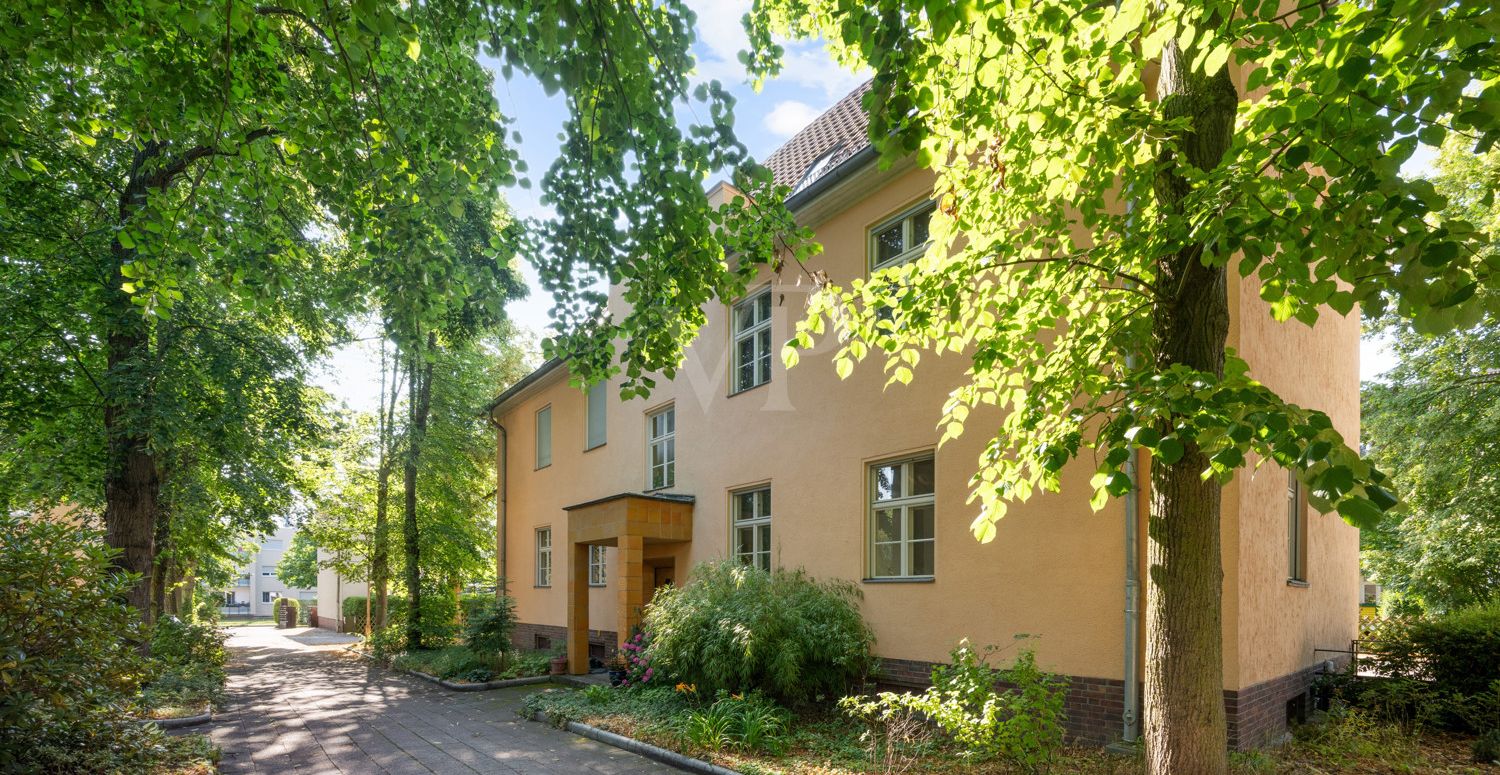 Straßenansicht
