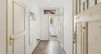 von_poll_real_estate_property_25331042_image_1