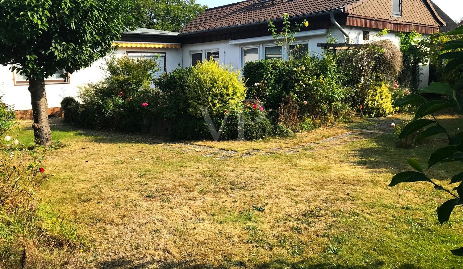 Grundstück mit Altbestand