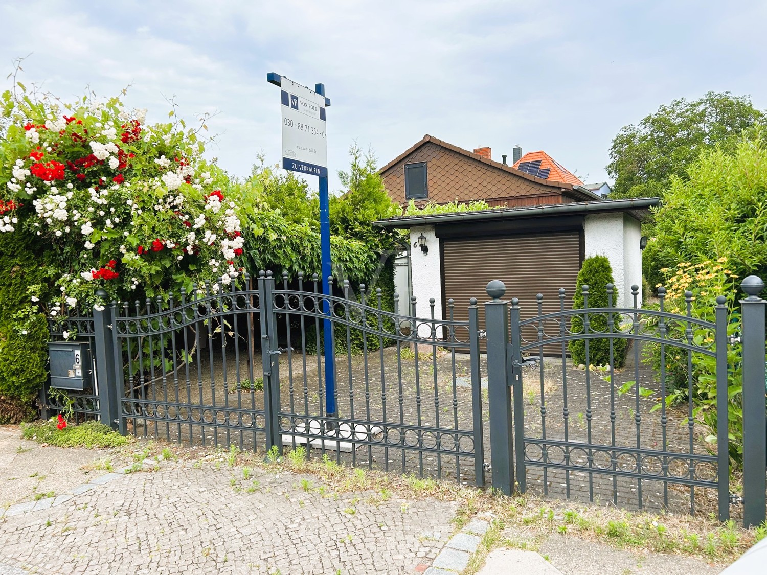 Grundstückszufahrt
