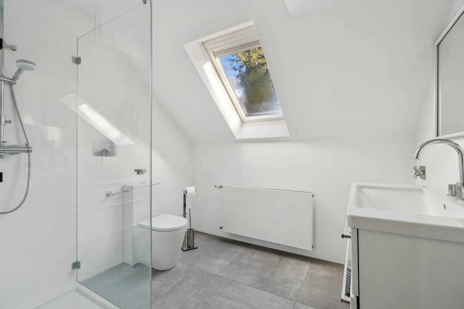 Freistehendes Einfamilienhaus im Herzen von Schlachtensee