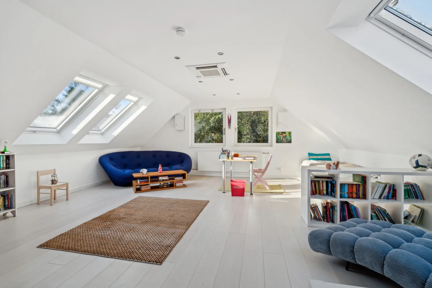 Freistehendes Einfamilienhaus im Herzen von Schlachtensee