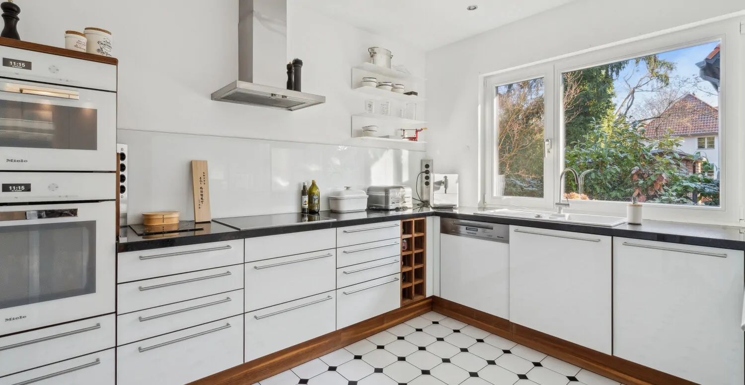 Freistehendes Einfamilienhaus im Herzen von Schlachtensee