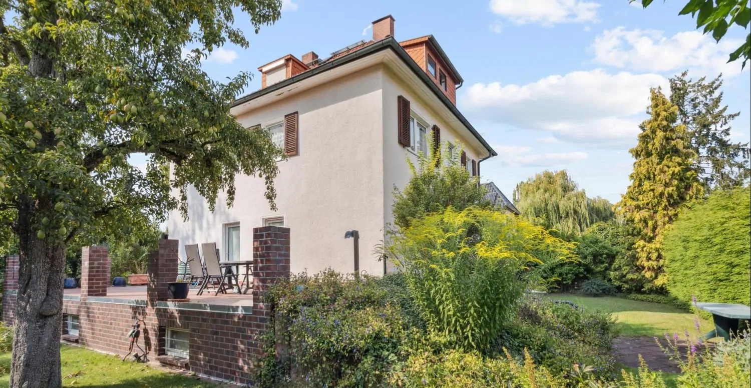 Familienidyll in Steglitz-Zehlendorf - Seltene Gelegenheit mit großer Terrasse, Garten und Garage