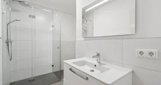 von_poll_real_estate_property_25213022_image_7