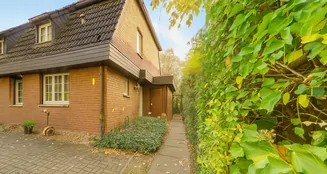 von_poll_real_estate_property_25213030_image_1