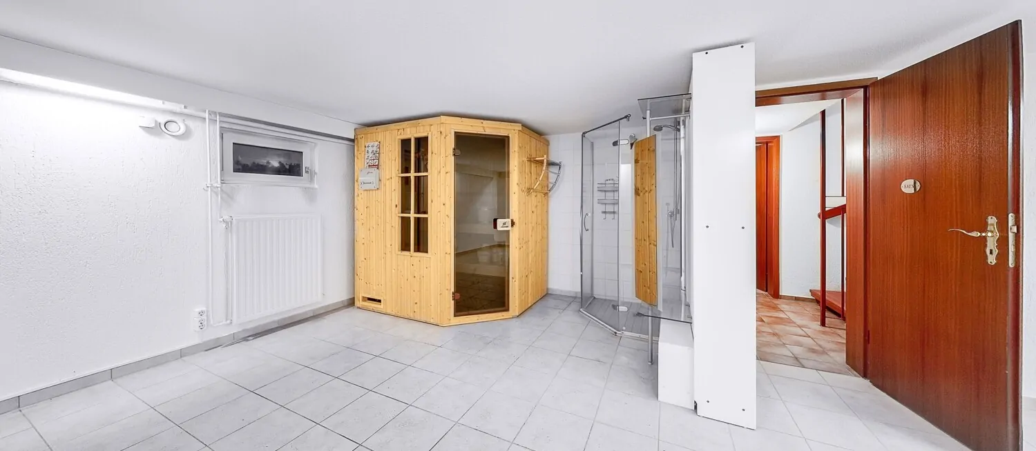 Sauna_und_Dusche