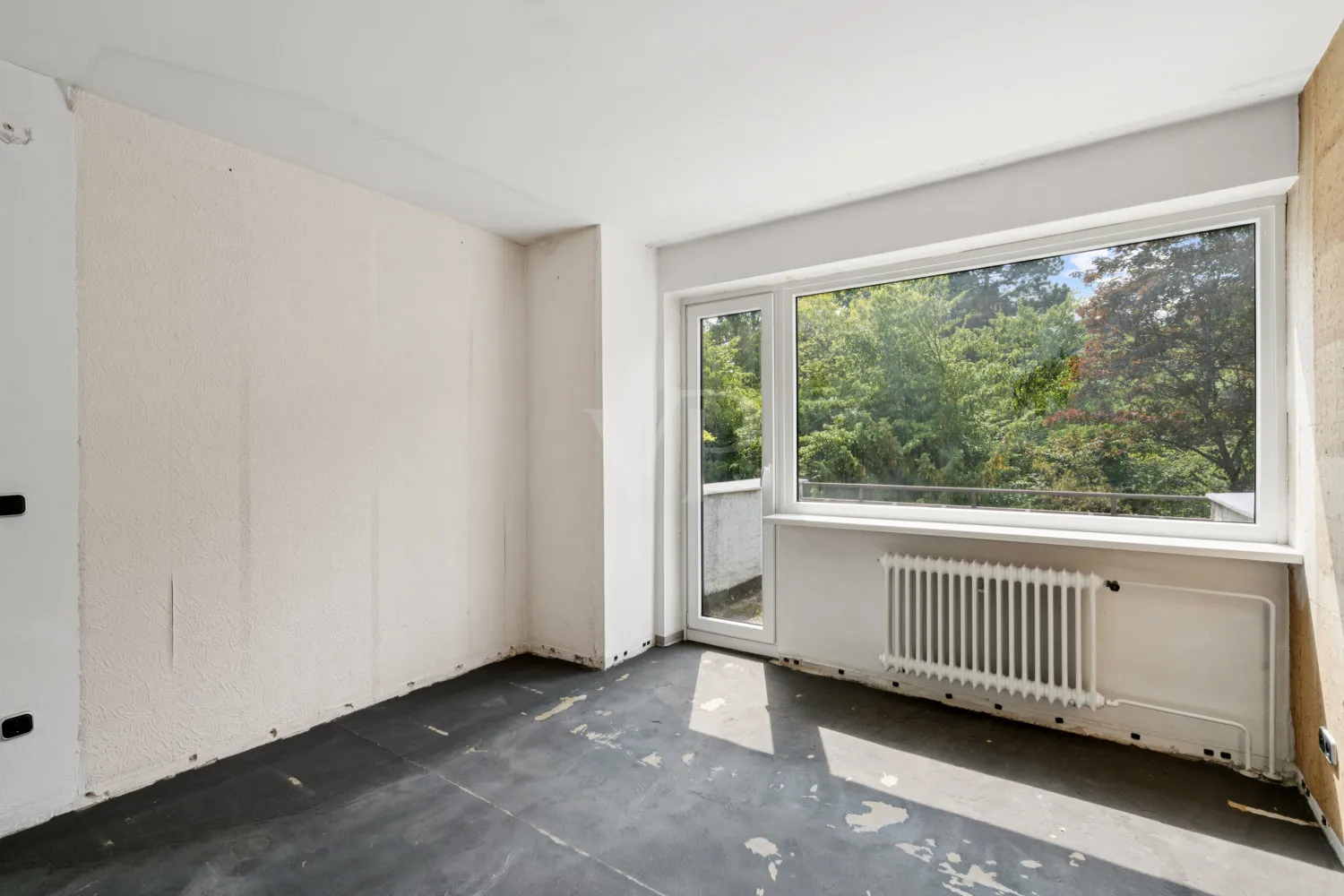 Elternschlafzimmer mit Balkon
