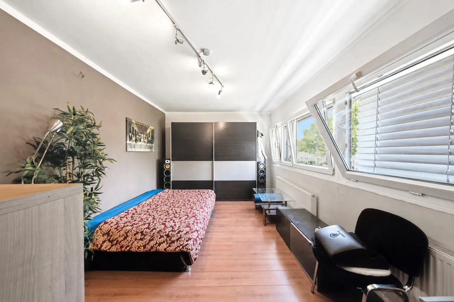 Familienfreundliches Reihenhaus in familiärer Lichterfelder Lage mit Stellplatz und zwei Terrassen