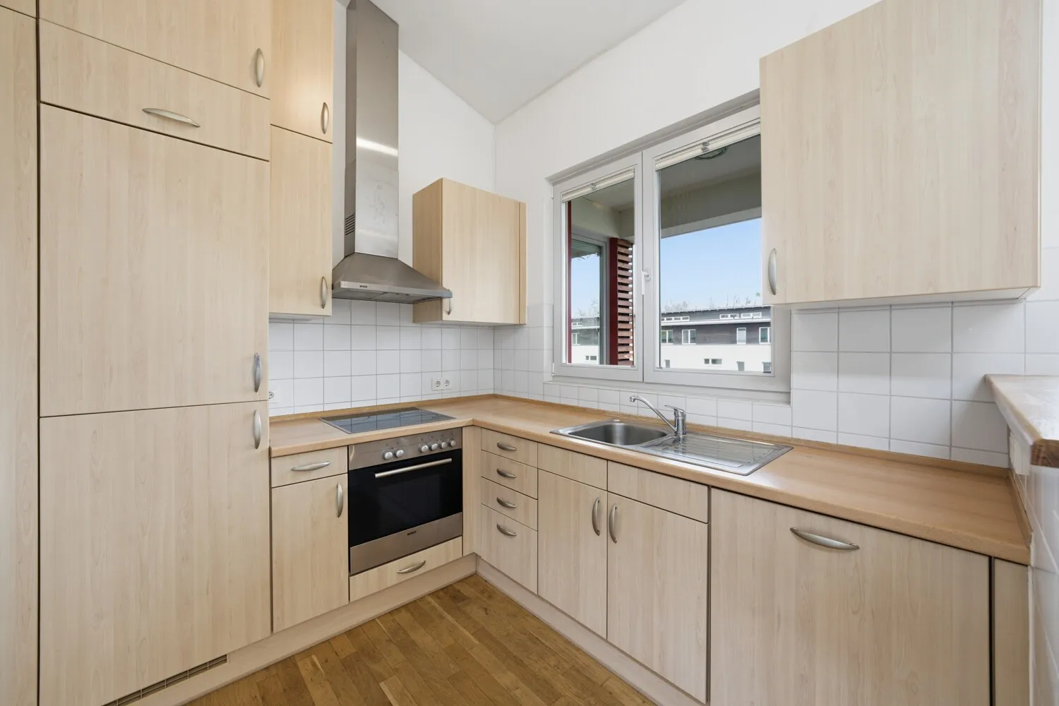 Großzügige 5 Zimmer Wohnung in ruhiger Lage