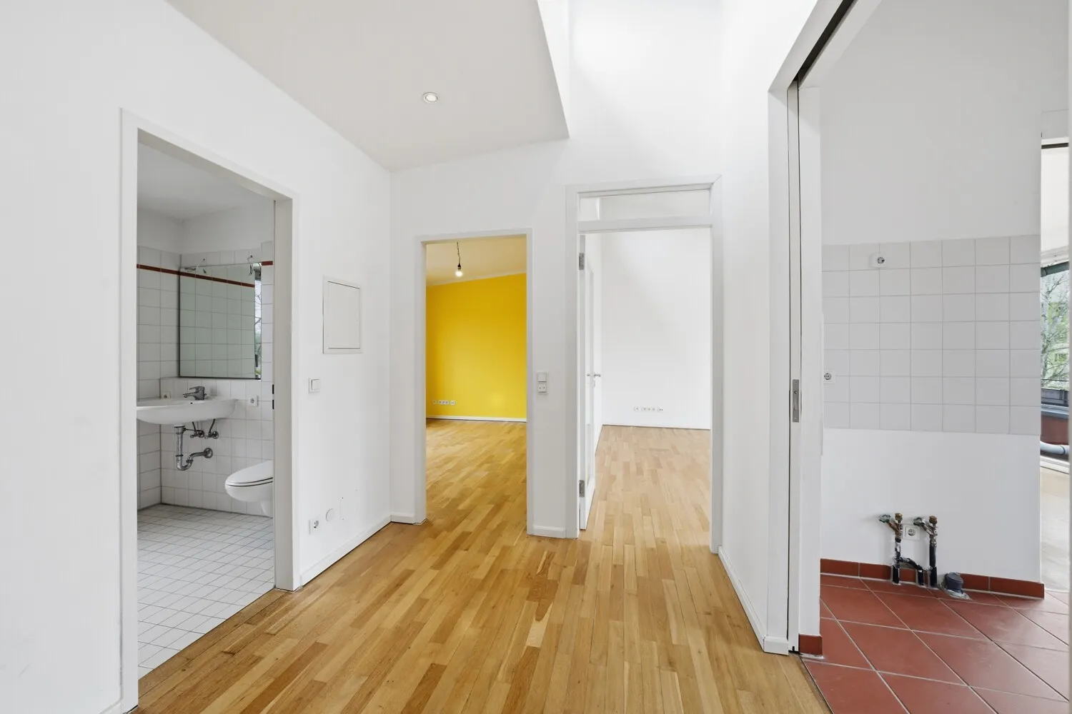 Großzügige 5 Zimmer Wohnung in ruhiger Lage