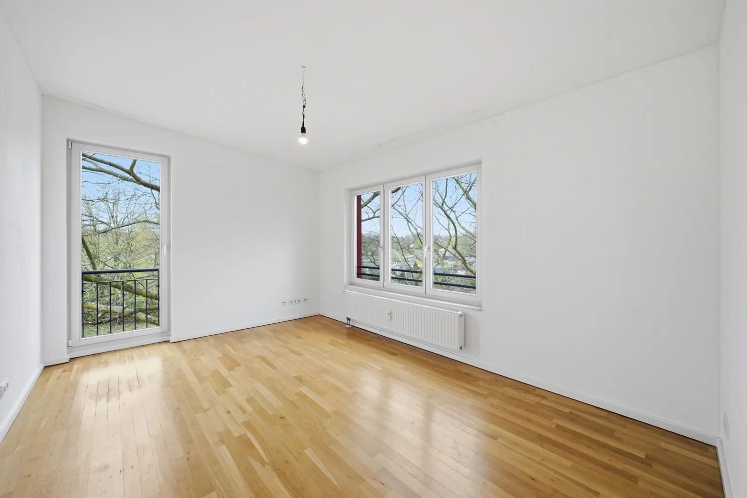 Großzügige 5 Zimmer Wohnung in ruhiger Lage