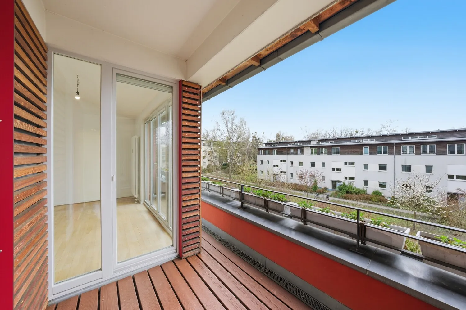 Großzügige 5 Zimmer Wohnung in ruhiger Lage