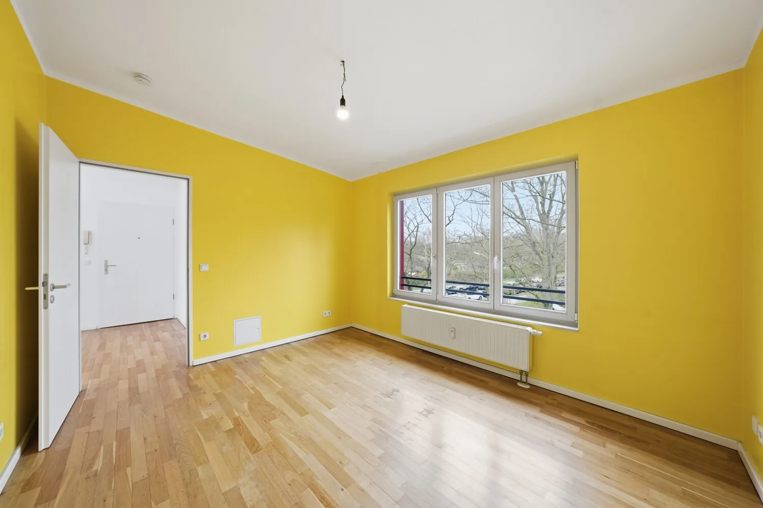 Großzügige 5 Zimmer Wohnung in ruhiger Lage