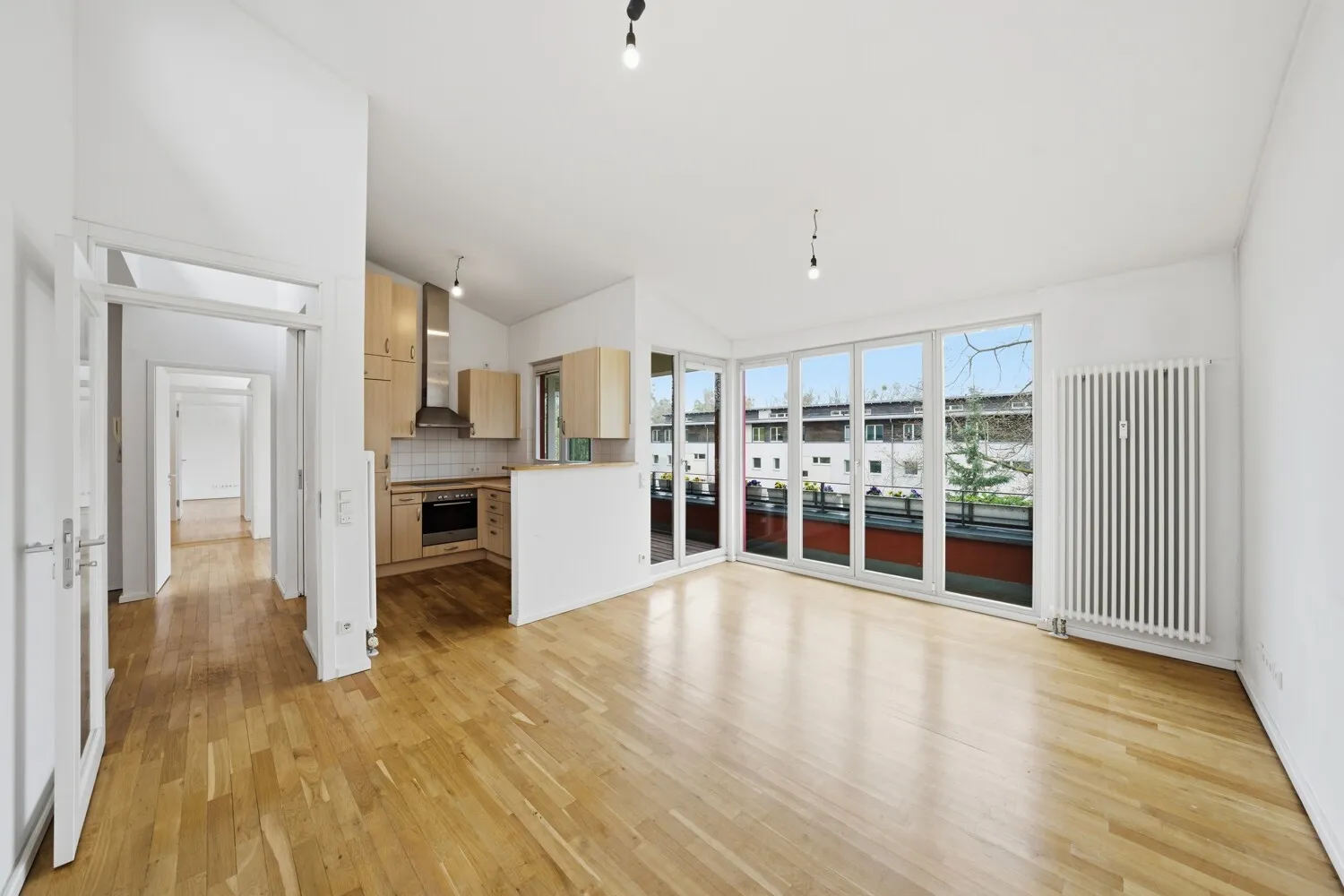 Großzügige 5 Zimmer Wohnung in ruhiger Lage