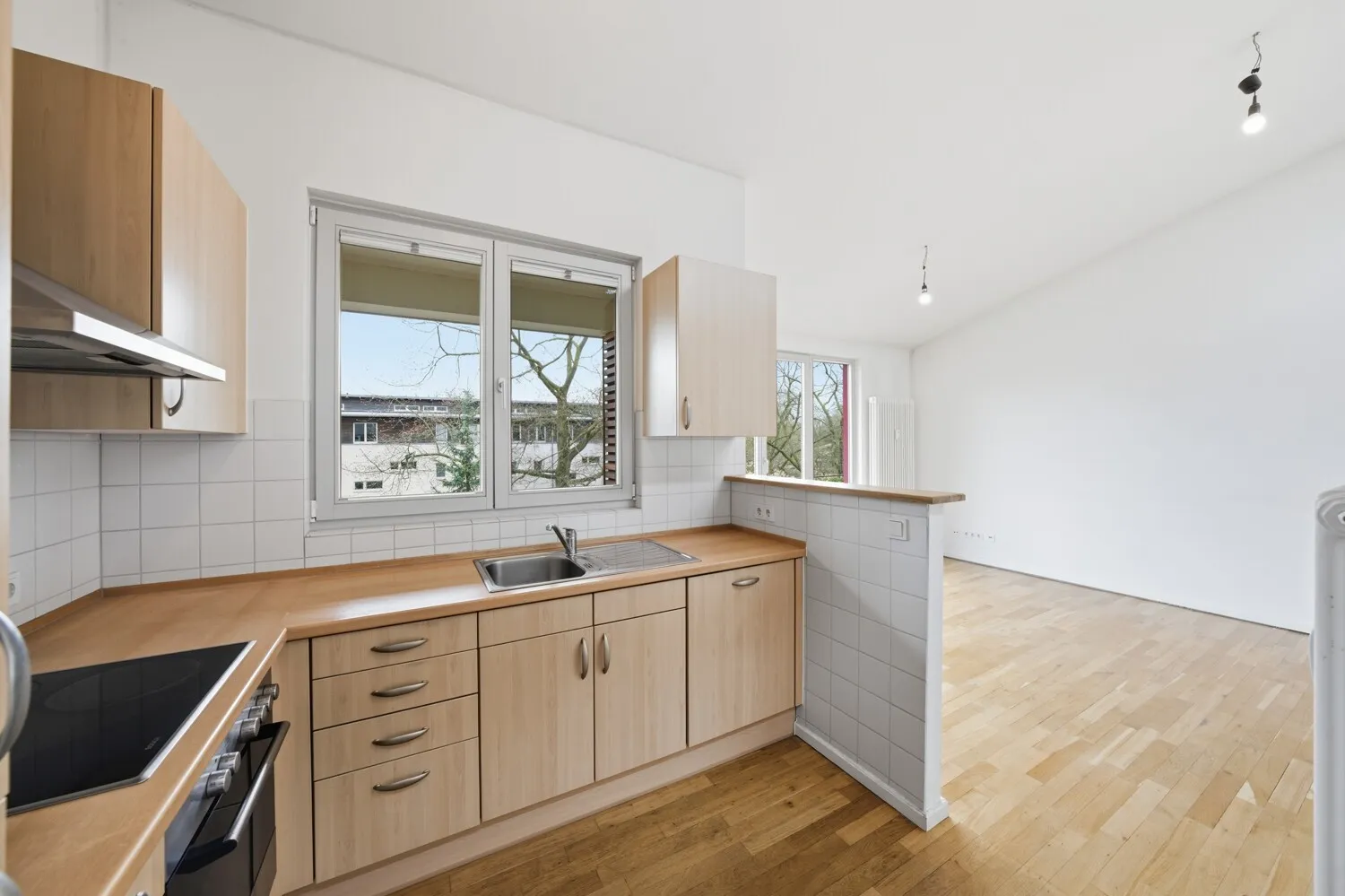 Großzügige 5 Zimmer Wohnung in ruhiger Lage