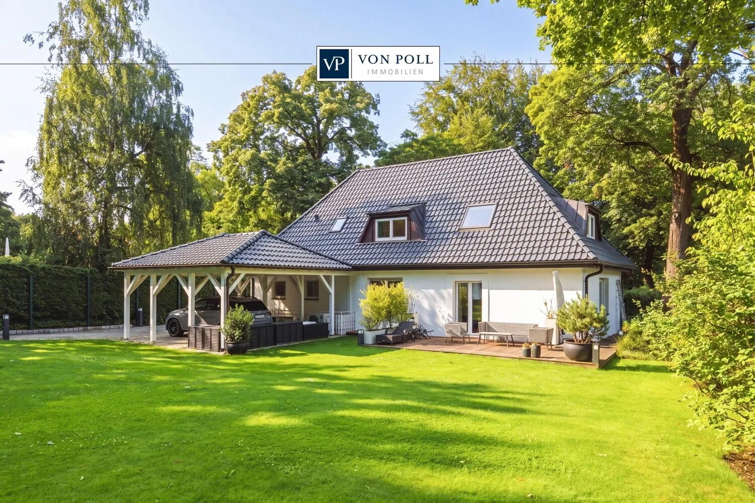 Exklusives Landhaus in Wannsee-Familienidyll mit großem Garten und Seenähe