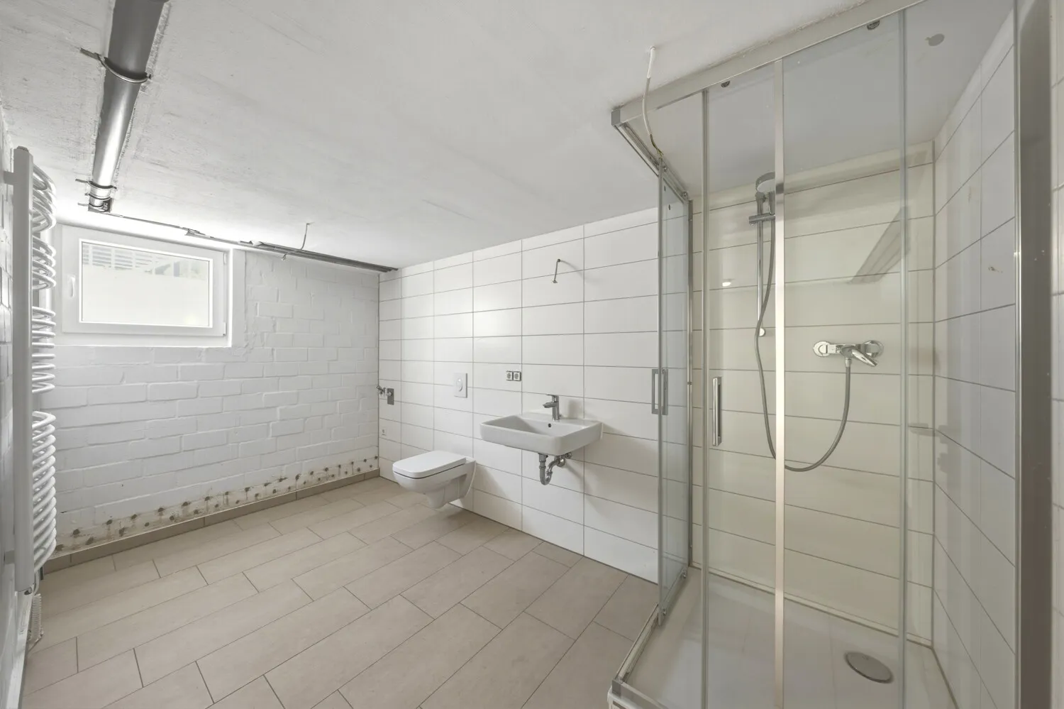 Komplett neu aufgebautes Reihenhaus in bester Zehlendorfer Lage mit Garten und Stellplatz