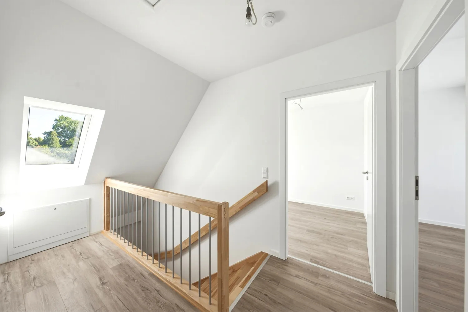 Komplett neu aufgebautes Reihenhaus in bester Zehlendorfer Lage mit Garten und Stellplatz