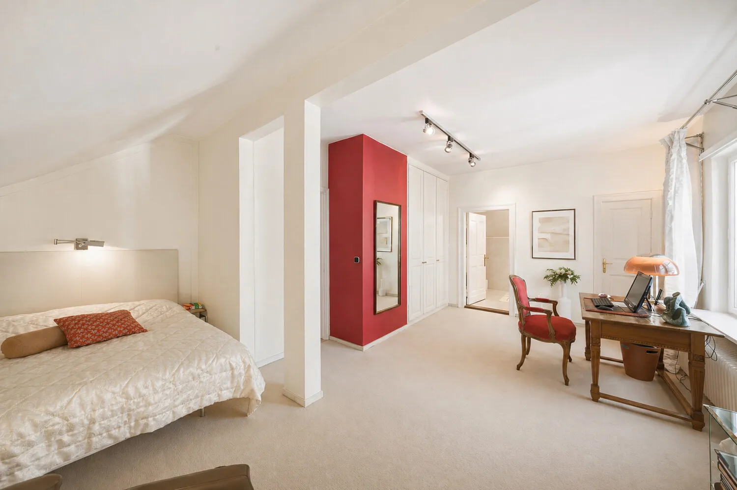 Schlafzimmer II