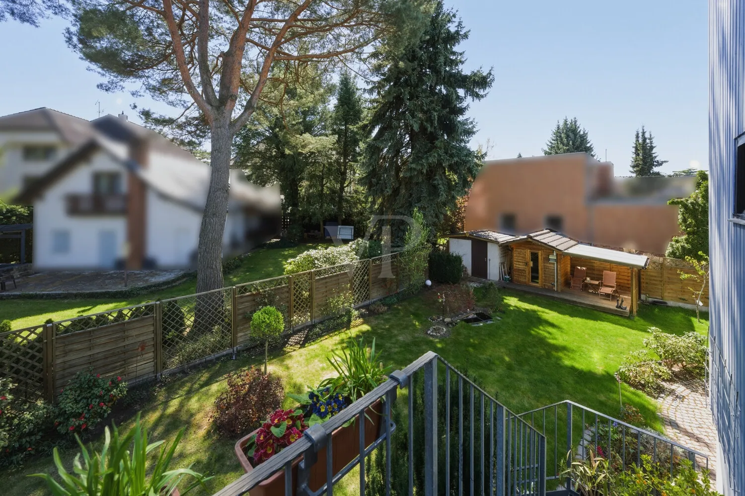 Gartenblick aus der Wohnung