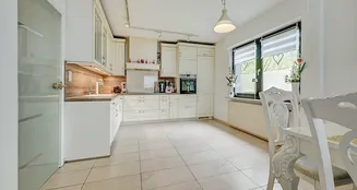 von_poll_real_estate_property_25227492_image_5