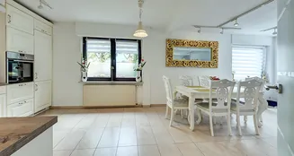 von_poll_real_estate_property_25227492_image_4