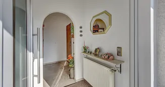 von_poll_real_estate_property_25227470_image_2