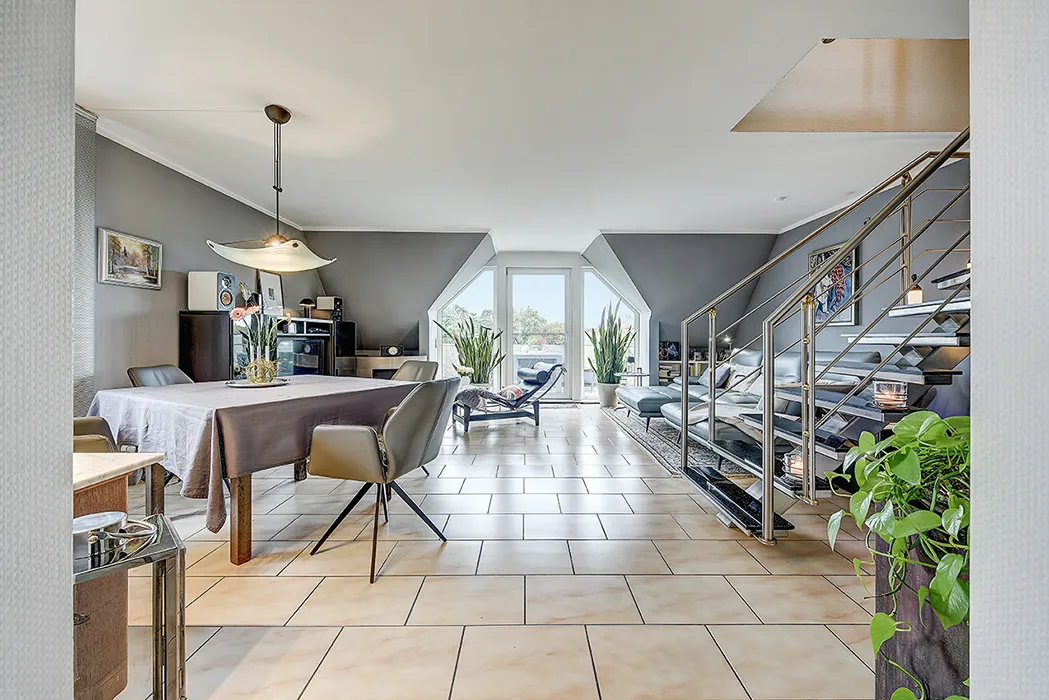 Wohn / Essbereich / Dachgeschoss