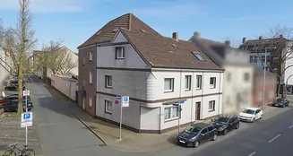 von_poll_real_estate_property_252272482_image_0