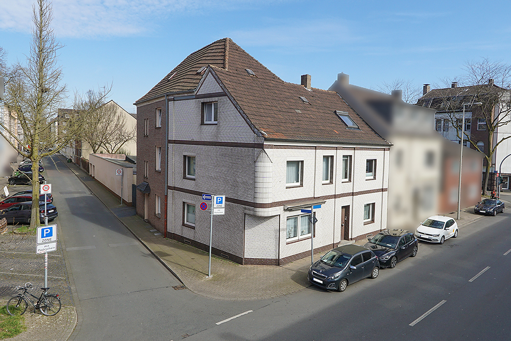 Straßenansicht