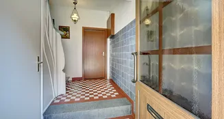 von_poll_real_estate_property_252272482_image_2