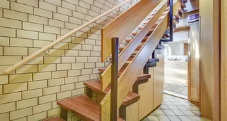 von_poll_real_estate_property_252272482_image_8