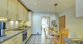 von_poll_real_estate_property_252272482a_image_4