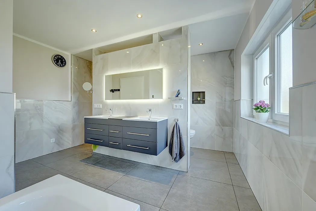 Obergeschoss / Badezimmer