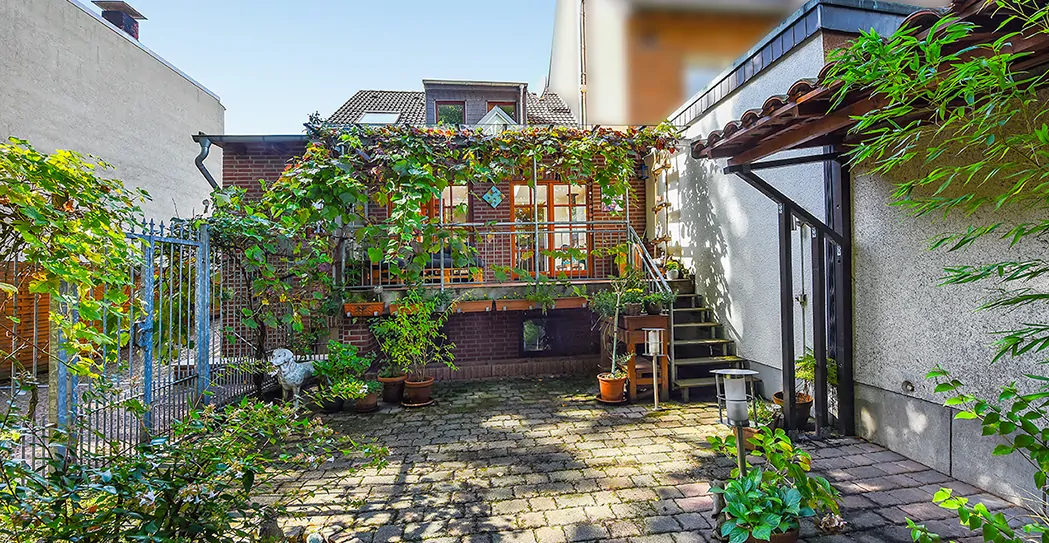 Rückansicht / Balkon