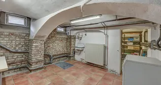 von_poll_real_estate_property_25227495_image_25