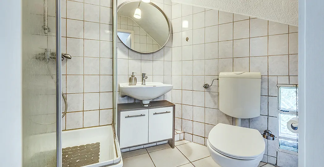 Badezimmer / Dachgeschoss
