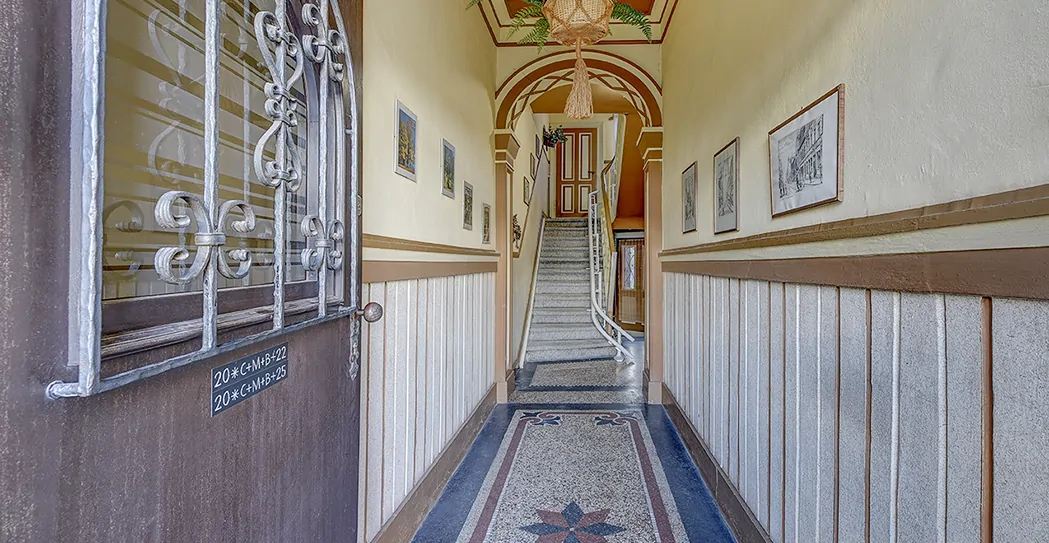 Hausflur / Treppenaufgang